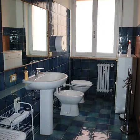 Mameli Ospedale Borgo Trento 400 M Πανσιόν *