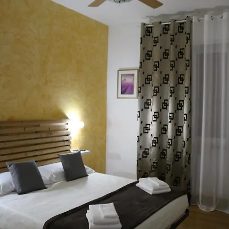 Mameli Ospedale Borgo Trento 400 M Πανσιόν *