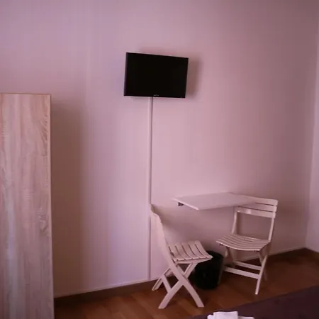 Mameli Ospedale Borgo Trento 400 M * Werona